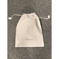 BOLSA PARA ZAPATOS DE TELA NO TEJIDA BLANCA