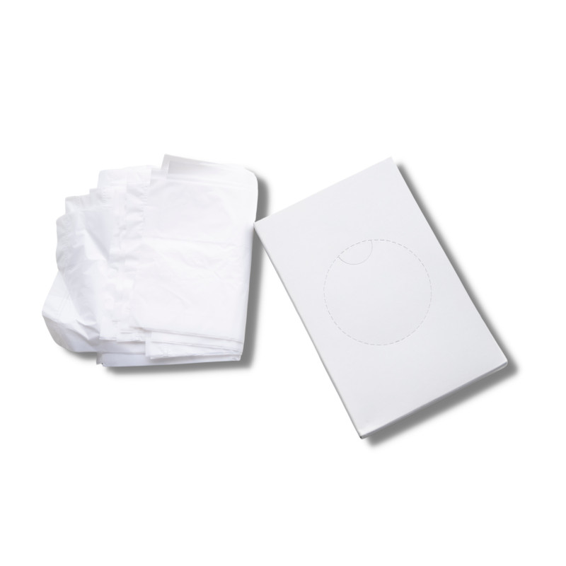 BOLSAS HIGIÉNICAS EN UNA CAJA BLANCA