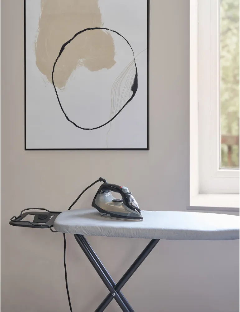 Planche à repasser classique pour hôtels