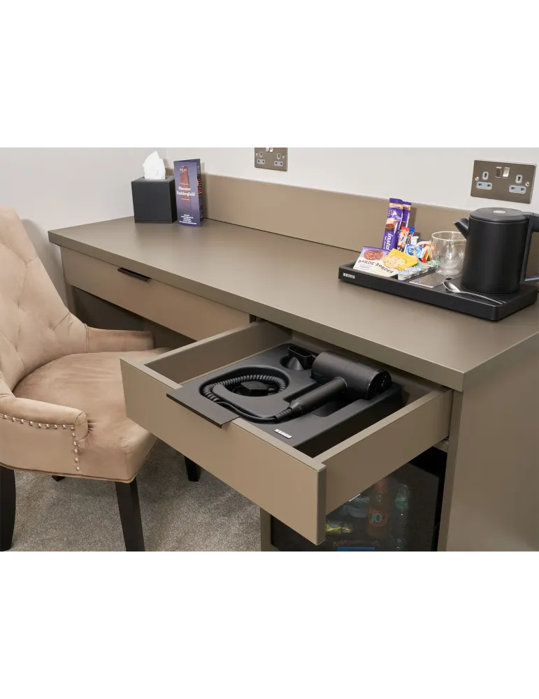 Corby Of Windsor Stratus Soporte para secador de pelo para cajón | Equipamiento para hoteles y spas Merveyl