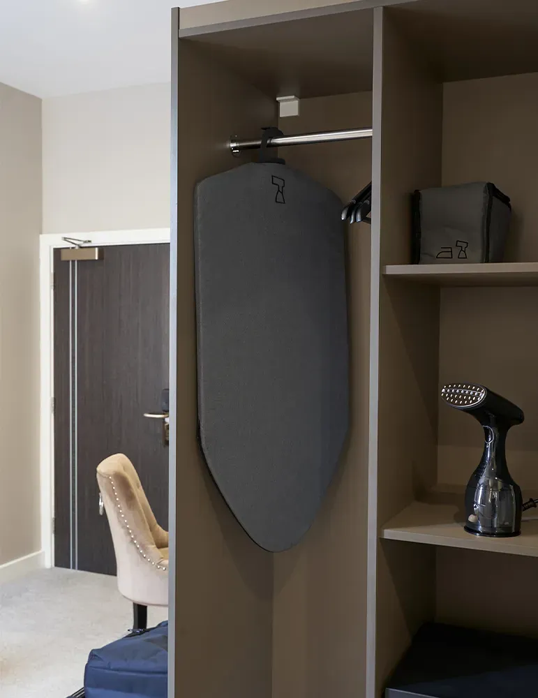 Corby Of Windsor Plancha de Ropa Darlington | Equipamiento para Hoteles y Spas Merveyl