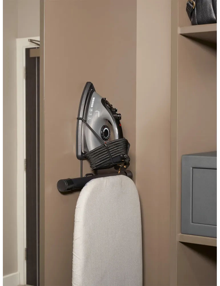 Corby Of Windsor Plancha de vapor Sherwood 1200W | Equipamiento para hoteles y spas Merveyl