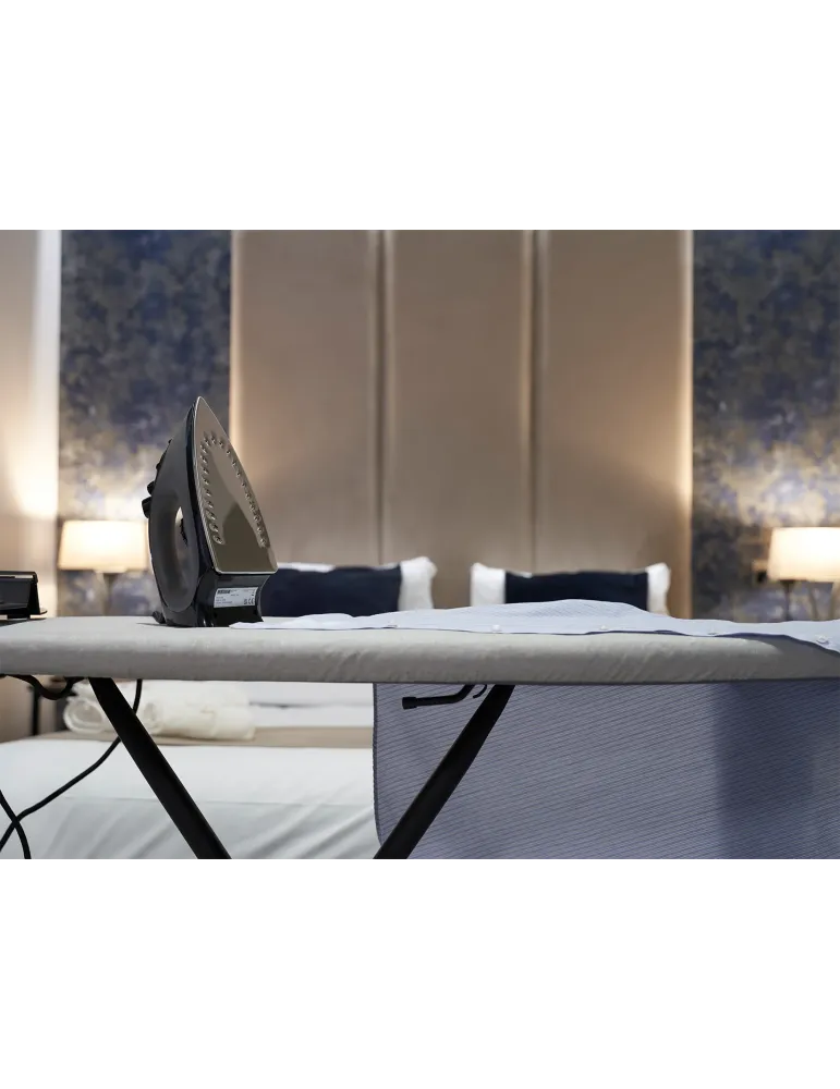 Corby Of Windsor Plancha de vapor Sherwood 1200W | Equipamiento para hoteles y spas Merveyl