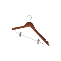 Percha de madera Burlington con pinzas para hotel | Merveyl